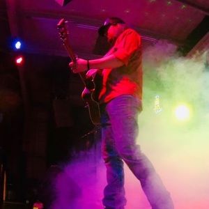 Meet your Posher, Logan